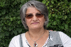 بازخوانی انتقادی تجربه تاریخی خودسازماندهی شورایی در روژهلات کوردستان و دلالت های آن برای آینده سیاسی ایران:گفتگو با گلرخ قبادی