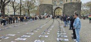 ڕێورەسمێکی ڕێزلێنان لە ٨٠ هەمین ساڵیادی لە سێدارەدانی پێشەوا قازی محەممەد و هاوڕێکانی لە شاری کۆڵن