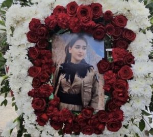 کورتەیەک لە ڕێوڕەسمی ئەسپەردە کردنی هاوڕێ گیانبەختکردوو غەزاڵ مەولان چەپەرئاباد….